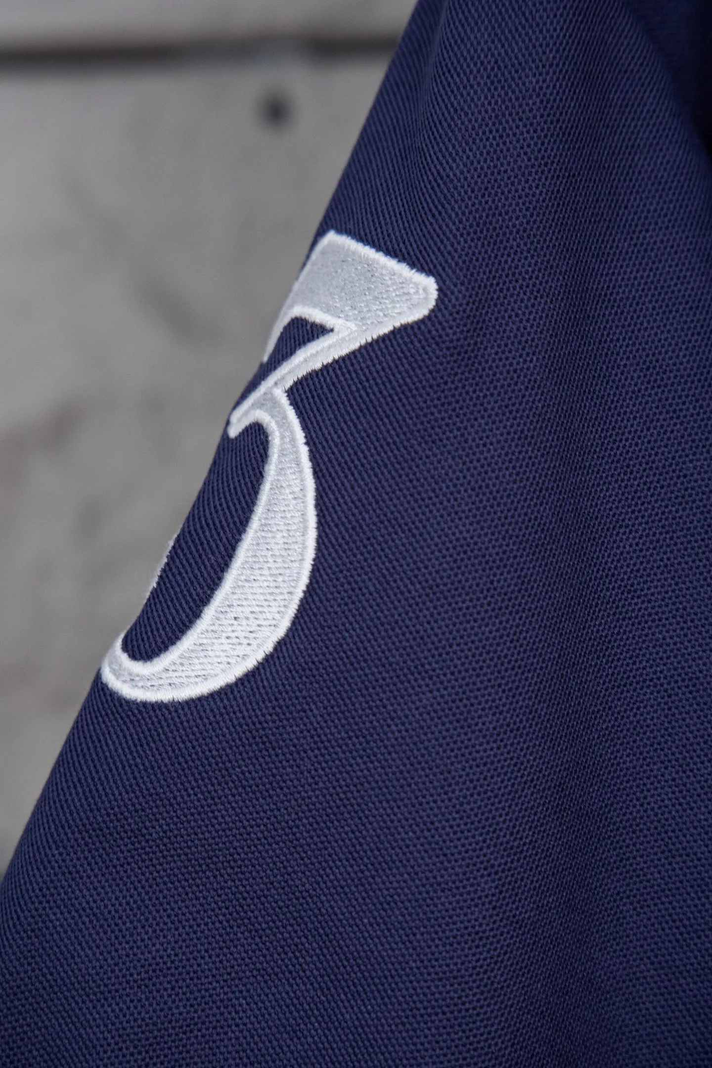 P140 Polo Ralph Lauren/Ralph Lauren basic Malaysian embroidery logo Big Pony Polo shirt T-shirt short sleeve S~XL black navy gray white original fabric 100% pique cotton, imported embroidery logo on the chest, "3" patch logo on the cuffs, custom threaded collar, Malaysian embroidery, the highest version, suitable for business and leisure daily use! 🌘Two-button placket, laser logo pearlescent resin buttons, cuffs and hem using double-thread sewing technology, different currency versions, full set of original three-label accessories!